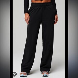 NWT Fabletics Wide Leg Terry Sweatpants Size Medium
